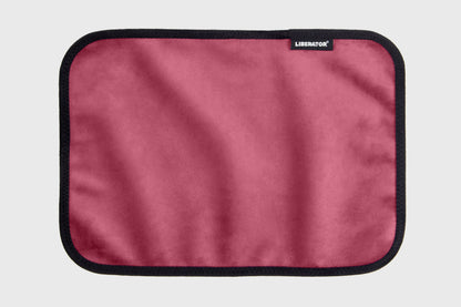 Fascinator Splashproof Throws, Bedroom Furniture by Liberator – shown in product photo 